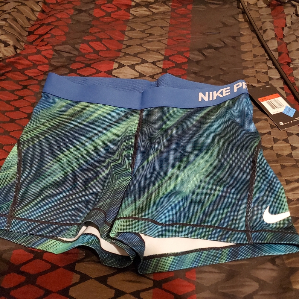 Wens blue and yellow striped training shorts size L